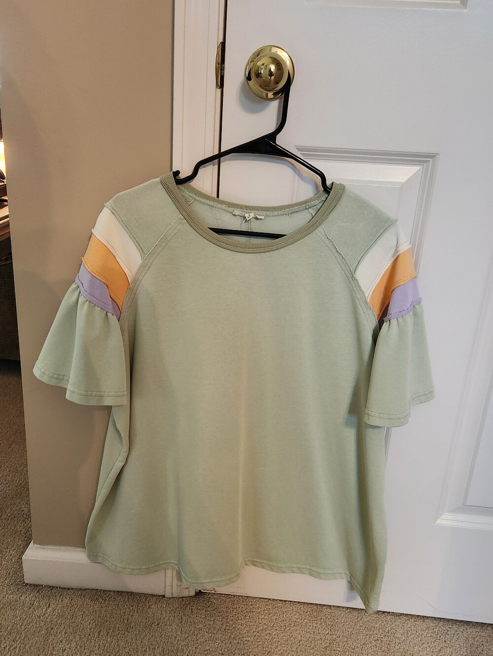 easel Sage Green Short Sleeve Top with Pastel Colorblock Accents